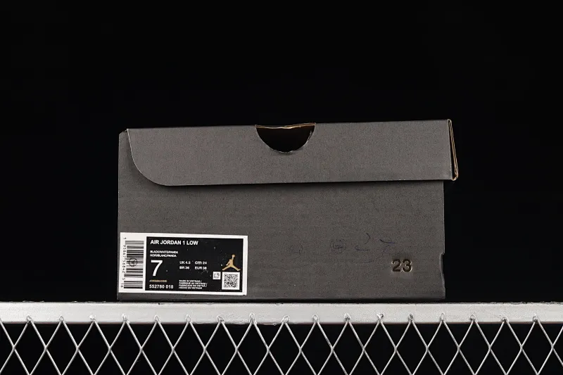 All categories Air Jordan Jordan series basketball shoes Air Jordan 1 Low Z version Air Jordan 1 Low "New Emerald" AJ1 Joe 1 black and white gray 552780-018